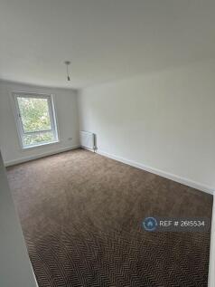 Master Bedroom (2)