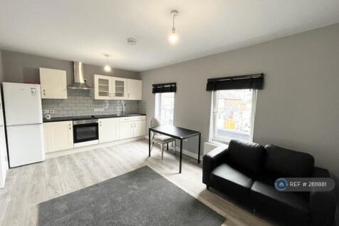 Kitchen/ Lounge