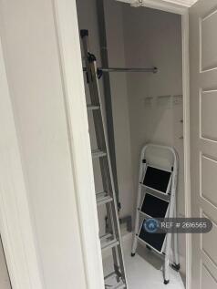 Hallway Cubpoard (2)