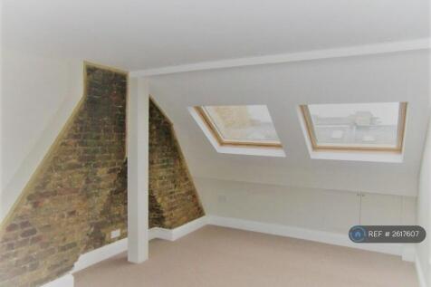 Loft En-Suite Bedroom 17&#39; x 11&#39;