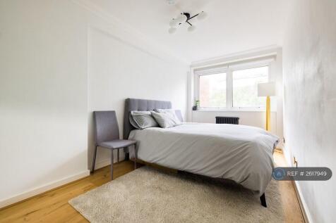 Bedroom 1 (Main)