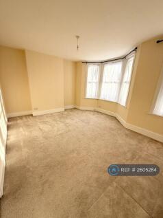 Bedroom 4 (Master)