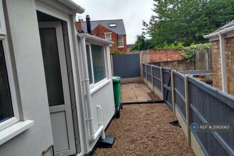 Rear Yard - Useful Space