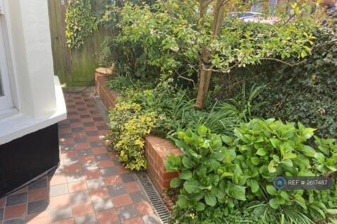 Front Garden, Right Bay
