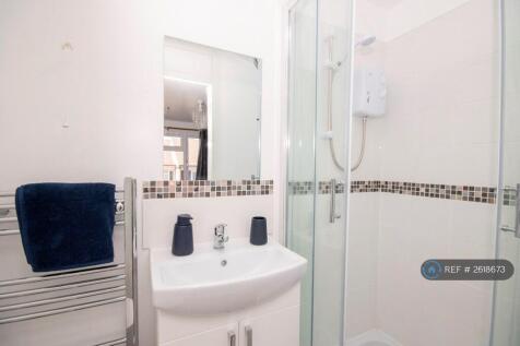Bedroom 3 En-Suite 