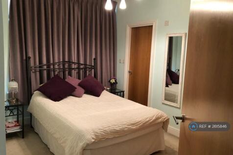 Master Bedroom With En-Suite
