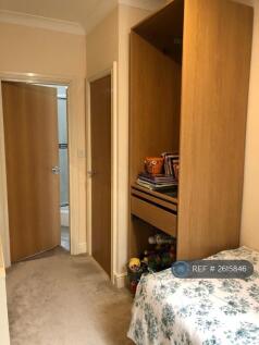Second Bedroom With En-Suite