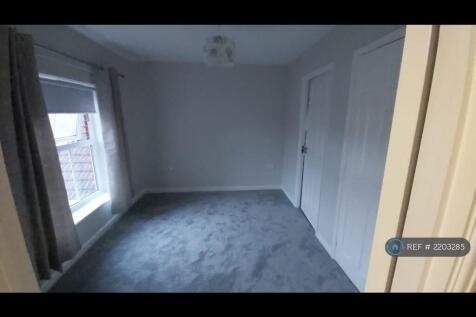 Primary Bedroom, Large Double Wardrobe And Ensuite
