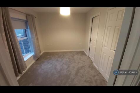 Primary Bedroom, Large Double Wardrobe And Ensuite