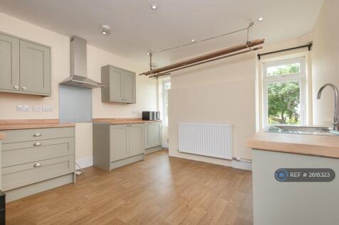 Farmhouse Kitchen With Integrated Extract Fan