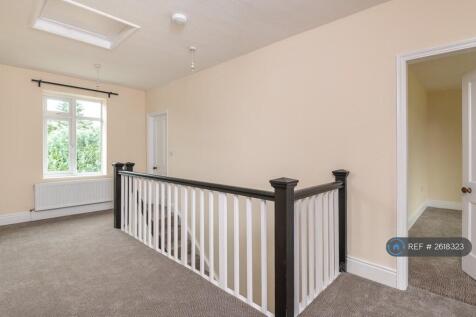 First Floor Main Landing