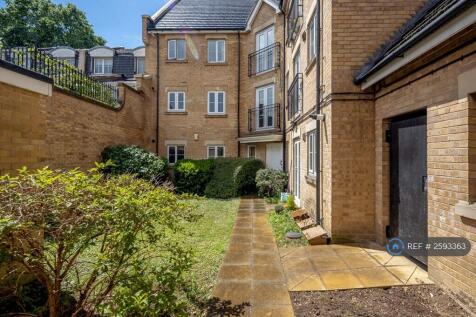 Communal Courtyard Garden