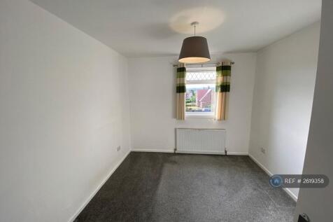 Front Bedroom 3