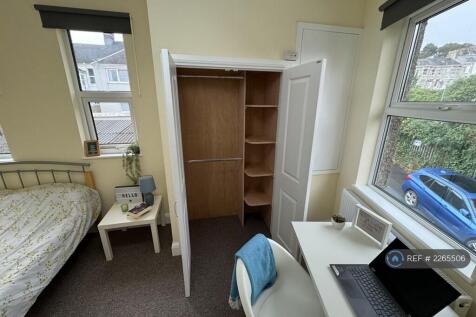 Double Railed Wardrobe