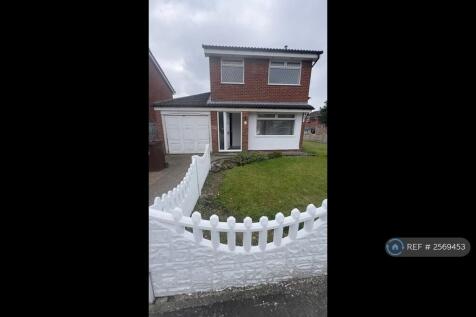 Spacious Front Yard And Backyard - Very Quite Area