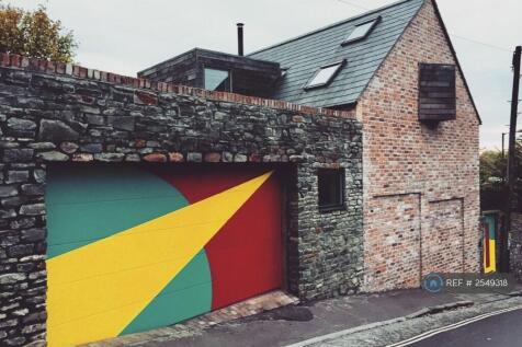 Double Garage (Available To Rent)
