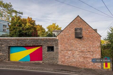 Side Of The House &amp; Garage