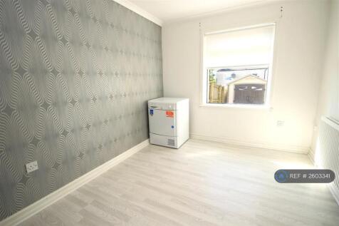 Bedroom 4 / Dining Room