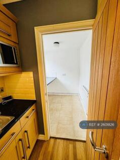 Kitchen Dining Area