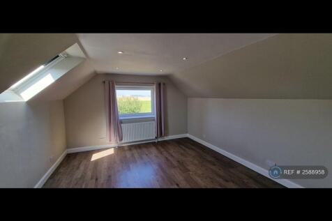 Master Bedroom (1st Floor)