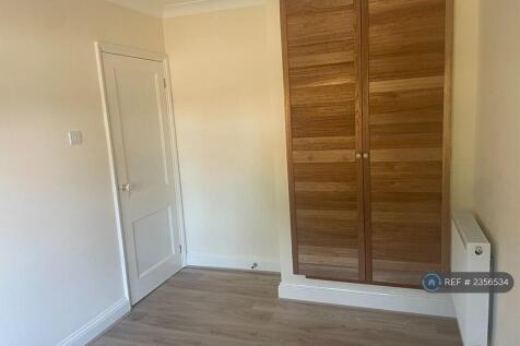 Bedroom 4 / Office