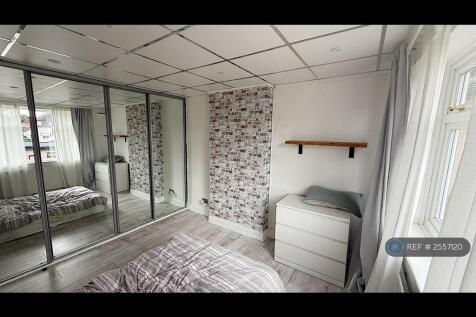 Back Double Bedroom 
