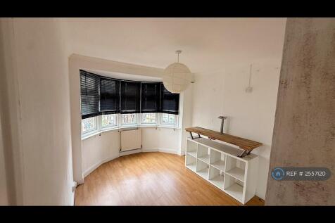 Front Double Bedroom 
