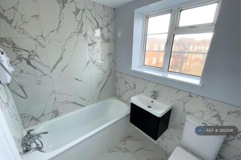 New Bathroom With Underfloor Heat 