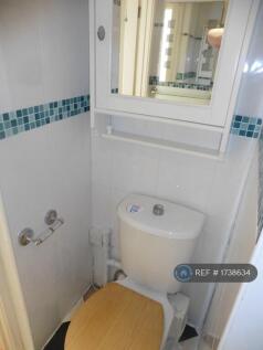Shower Room/Wc 