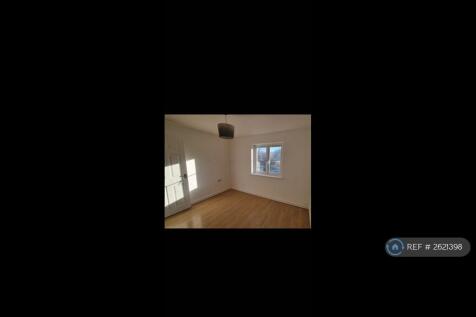 Front Double Bedroom 