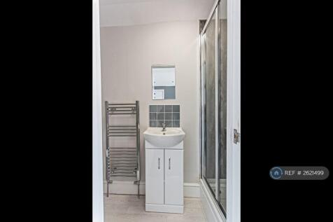 Brand New En-Suite