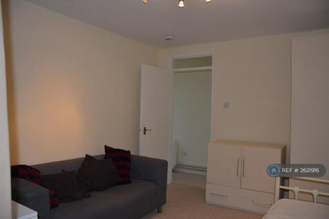 Studio Room
