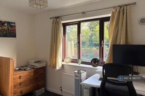 Bedroom Or Office