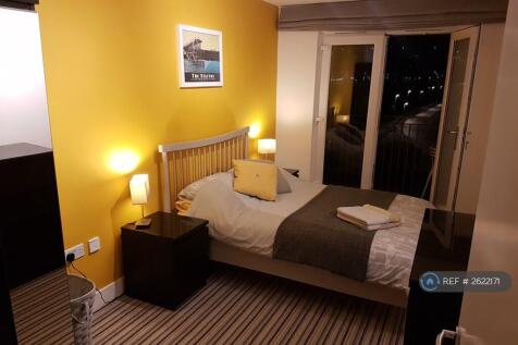 Bedroom (Double Bed)