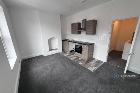 Open Plan Living Room/Kitchen