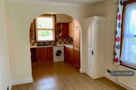 Living Room/Kitchen
