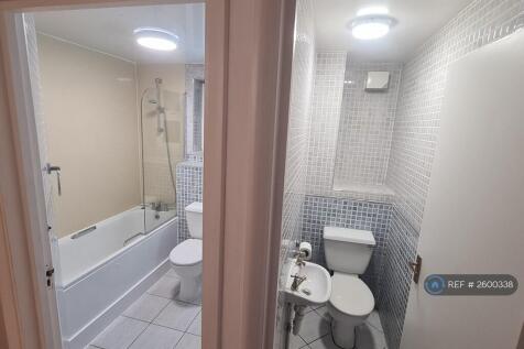 Private w/c Room For Room 1