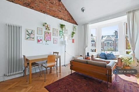 Kitchen/Living Room 