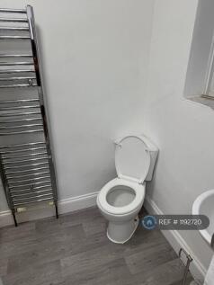 Ff Master Bedroom (En Suite Bathroom)