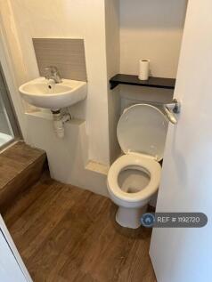 Ff Master Bedroom (En Suite Bathroom)