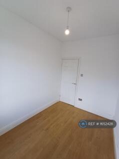 Bedroom 1 Image 2