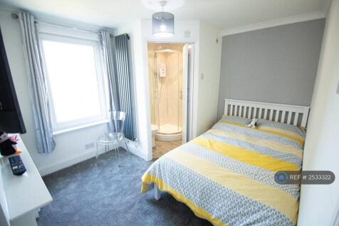 Ensuite Bedroom