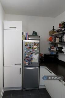 Kitchen - Photo 2
