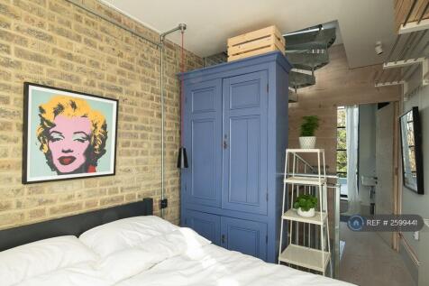 Bedroom &amp; Wardrobe