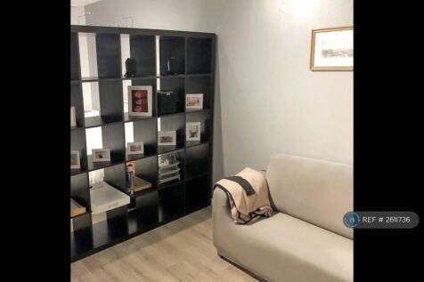 Living Room (Sitting Area)