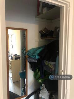 Bedroom 2 - Walk In Wardrobe 