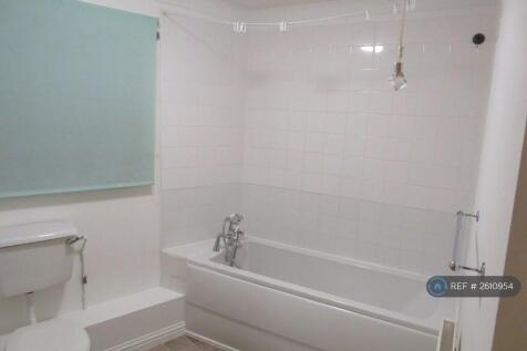 Bathroom Photo1