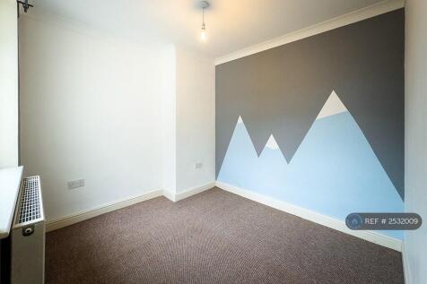 Rear Bedroom