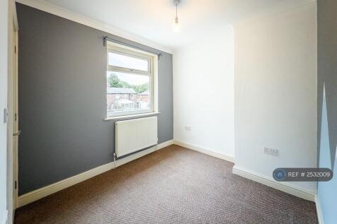 Rear Bedroom