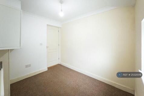 Office/Nursery/Small Bedroom